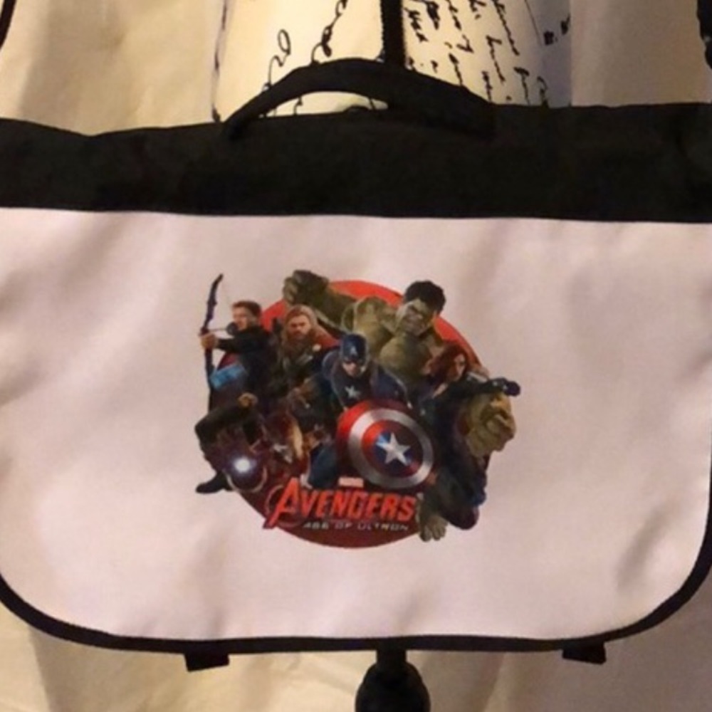 Marvel Avengers Age of Ultron messenger laptop bag